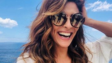 Juliana Paes impressiona com look de praia elegante - Reprodução/Instagram