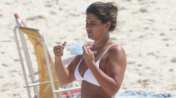 Giulia Costa na praia da Barra da Tijuca - AgNews