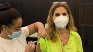 Helena Fernandes recebe 3ª dose da vacina contra a covid-19 - Reprodução/Instagram